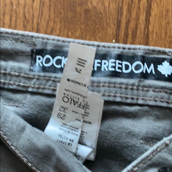 Like new Buffalo jeans - Picture 5 of 7